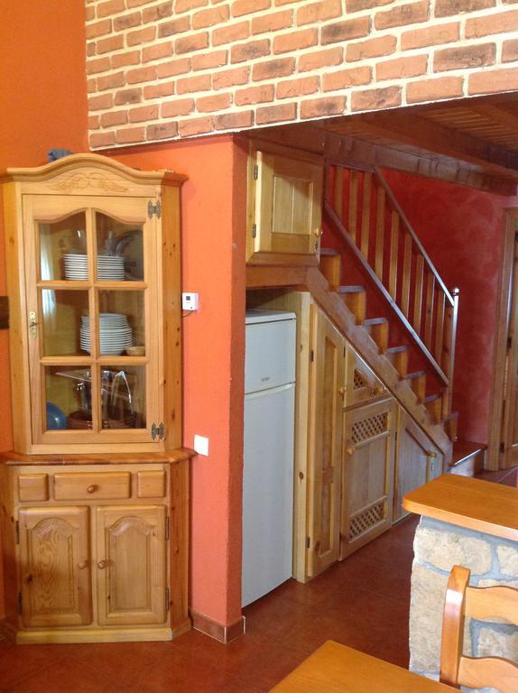 Гостевой дом Casa Rural La Vega De Gredos Сан-Мартин-де-ла-Вега-дель-Альберче Экстерьер фото